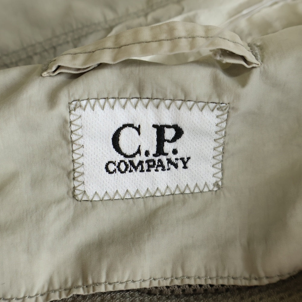 C.P. Company(シーピーカンパニー) FLATT NYLON GOGGLE OVERSHIRTS ゴーグルフード付き ナイロン ジャケット ベージュ 18CMOS090A-005991G