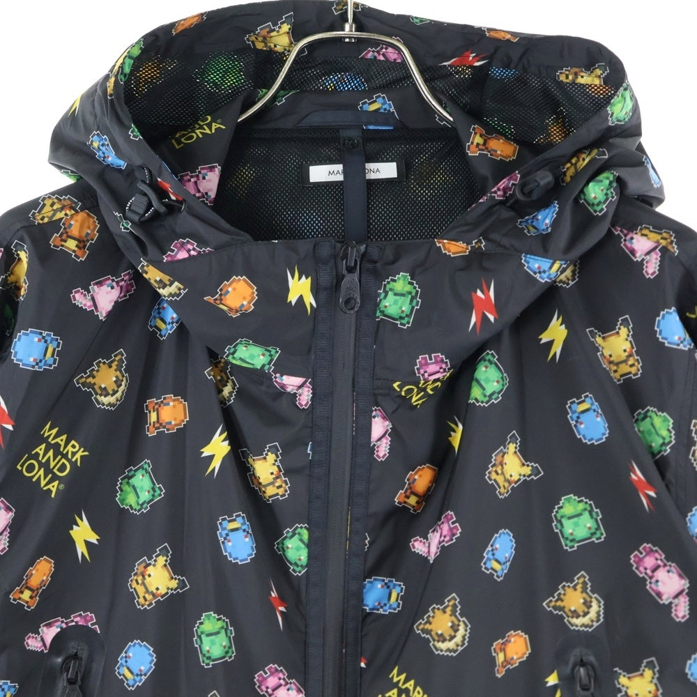 MARK&LONA(マークアンドロナ) 20AW ×Pokemon Golf Pleasures Hooded Zip Jacket ポケモン 総柄 ゴルフ プレジャーズ ジップアップ フーデッド ジャケット ブラック MAM-OC-AD01
