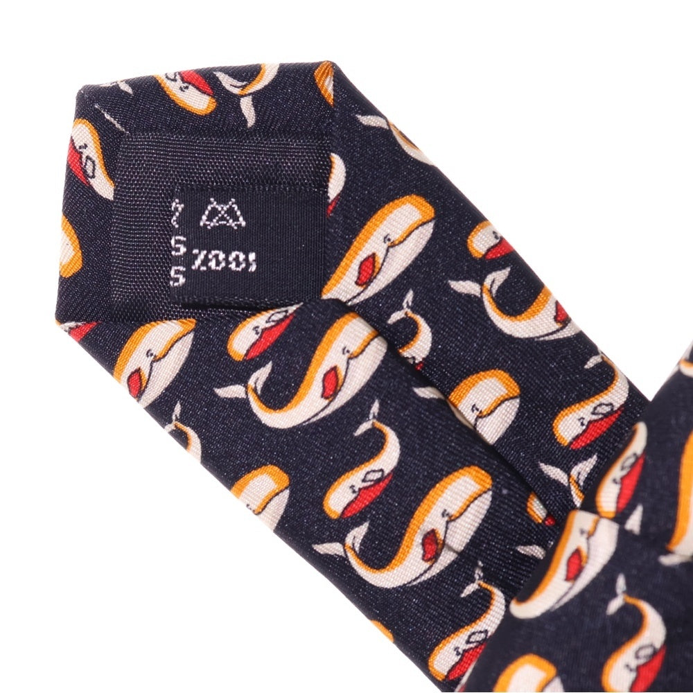 Salvatore Ferragamo(サルヴァトーレ フェラガモ) 総柄 クジラ シルク ネクタイ ブラック/オレンジ