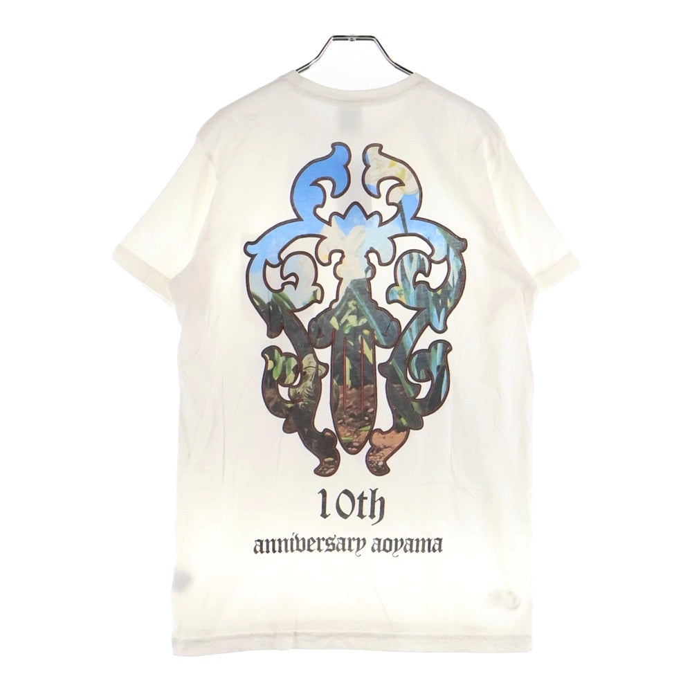 CHROME HEARTS(クロムハーツ) 10TH anniversary AOYAMA DAGGER S/S TEE 10周年限定 バックダガー ロゴプリント 半袖Tシャツ カットソー ホワイト