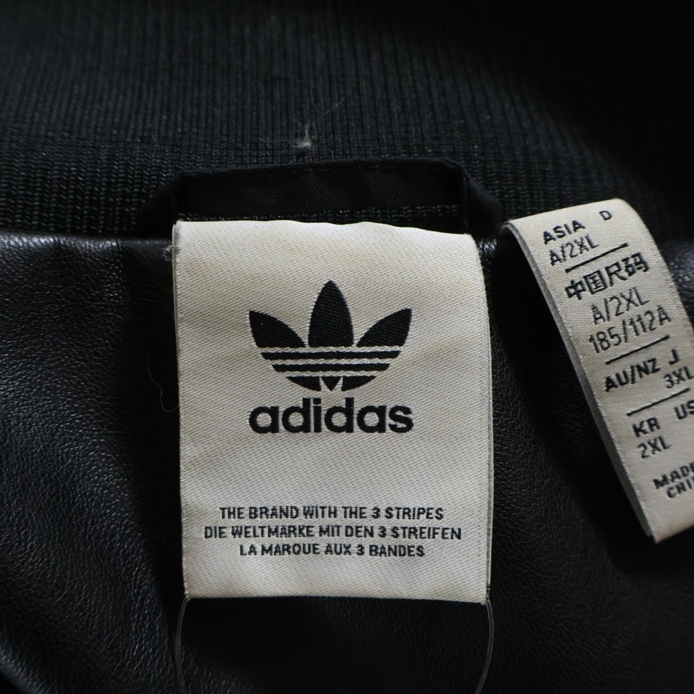 adidas(アディダス) スリーストライプス ルーズ ファイヤーバード フェイクレザー トラックスーツジャケット ブラック IZ4033