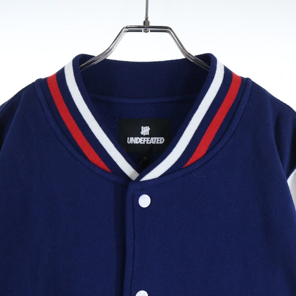 UNDEFEATED(アンディフィーテッド) コットン バックプリント ボタンダウン スタジアム ジャケット ブルゾン ブルー 315069