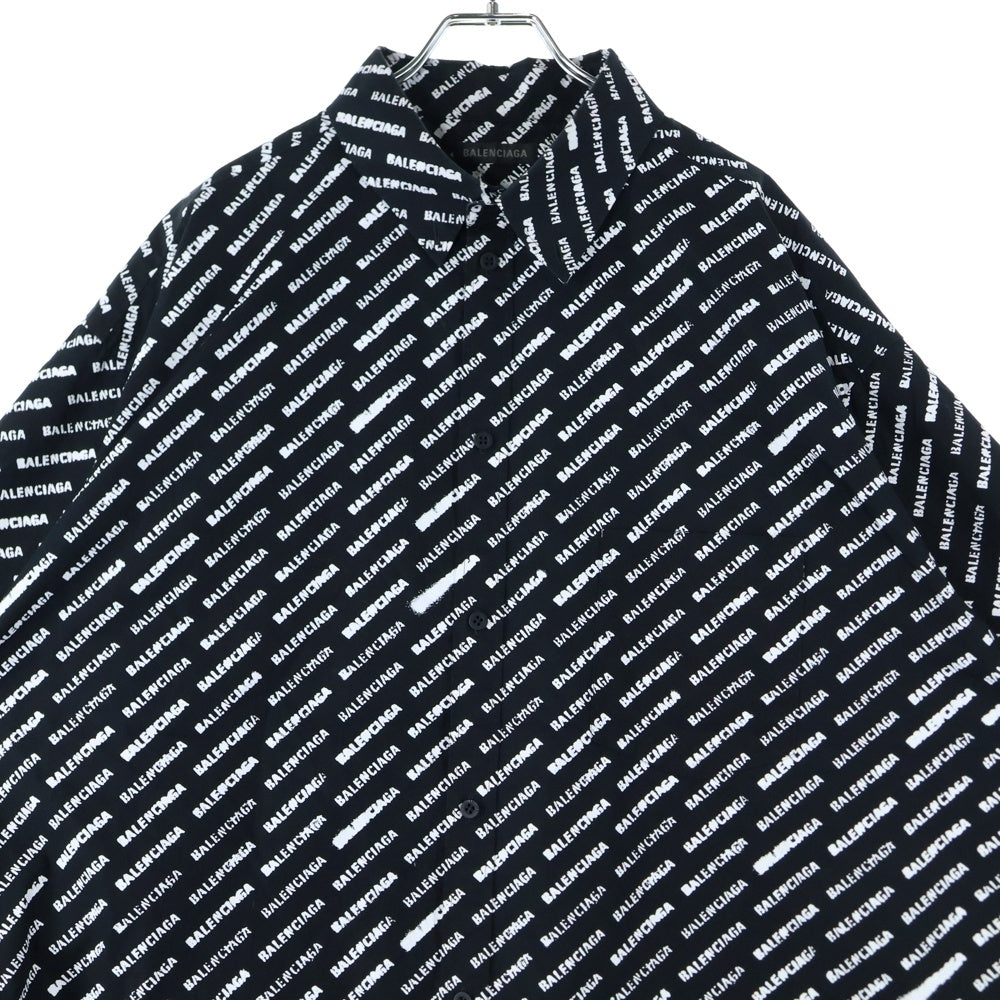 BALENCIAGA(バレンシアガ) 24SS オールオーバー ロゴプリント 半袖シャツ ブラック 681702 TQL07