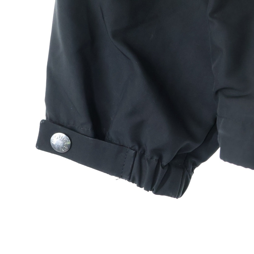 MONCLER(モンクレール) 19SS MONTREAL ラバーロゴ ナイロンジップアップパーカー ブラック E10914109105