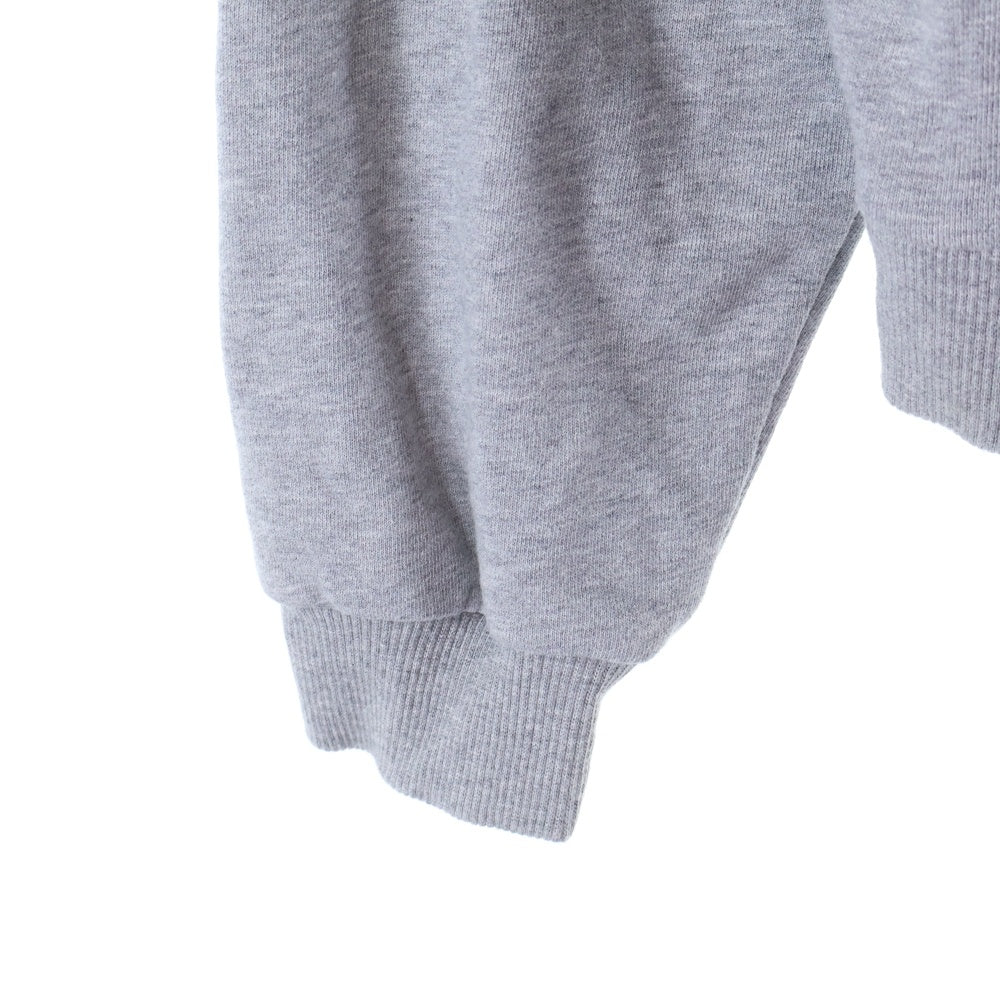 CELINE(セリーヌ) 24SS ゴシックロゴ刺繍 スウェット プルオーバーパーカー グレー RY08M670Q.08BQ