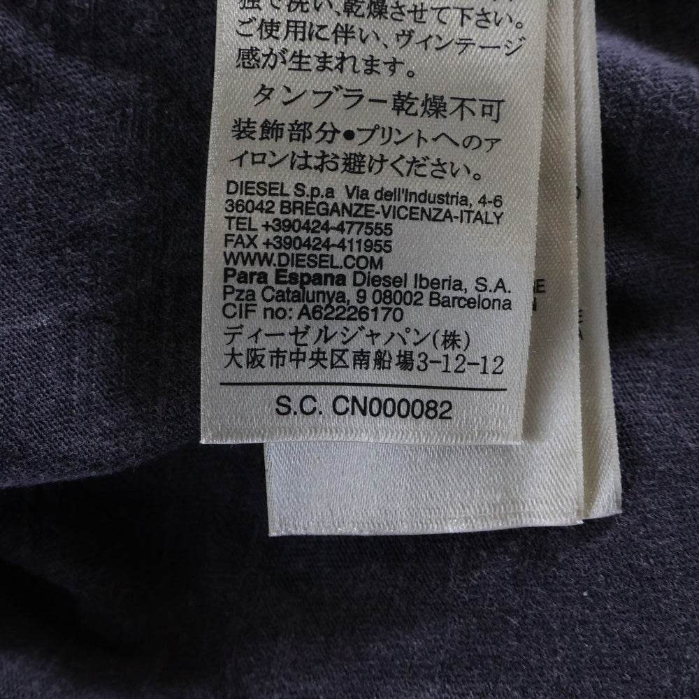 DIESEL(ディーゼル) ダメージ加工グラフィックプリント クルーネック 半袖Tカットソー チャコールグレー
