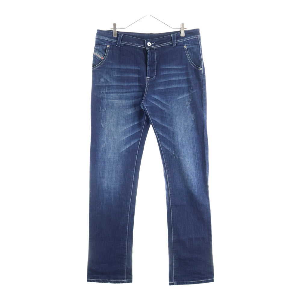 DIESEL(ディーゼル) バックホワイトレザーパッチ ボタンフライ ストレートデニムパンツ インディゴ