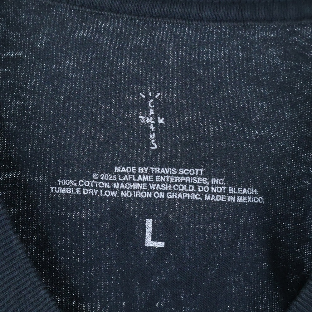 Cactus Jack(カクタスジャック) ×WWE Wrestling Is Real Tee ロゴプリント半袖Tシャツ ブラック