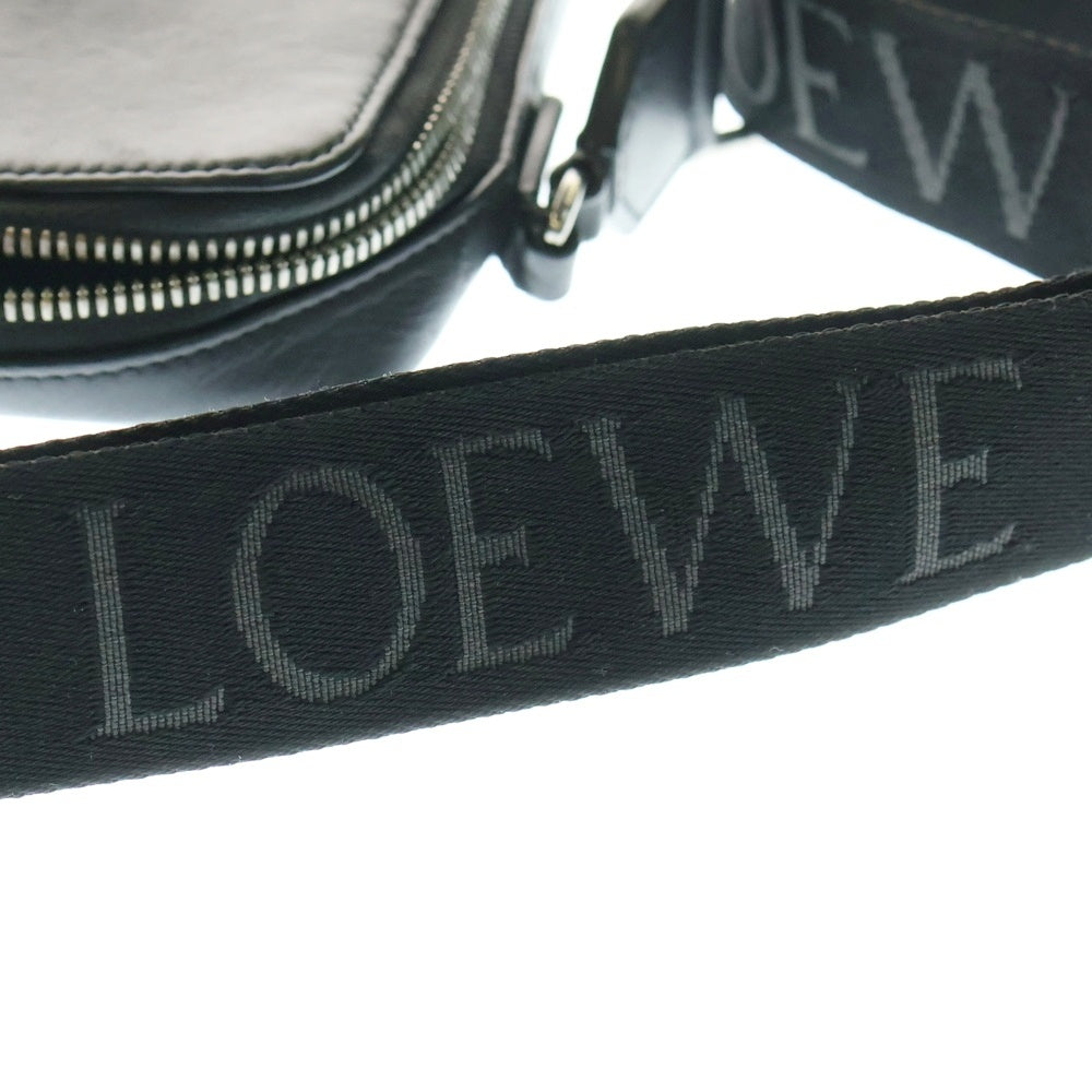 LOEWE(ロエベ) バーティカル クロスボディ ポケット レザー ポシェット ショルダーバッグ ブラック C565S59X01