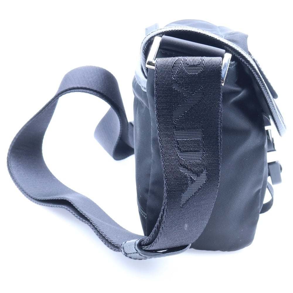 PRADA(プラダ) Re-Nylon サフィアーノレザー切替 トライアングルロゴプレート ショルダーバッグ ブラック 2VD070