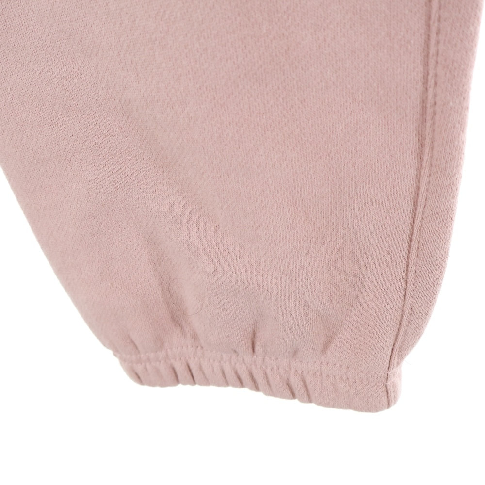 FEAR OF GOD ESSENTIALS(フィアオブゴッド エッセンシャルズ) フロントラバーロゴ スウェット ジョガー ロングパンツ ピンク