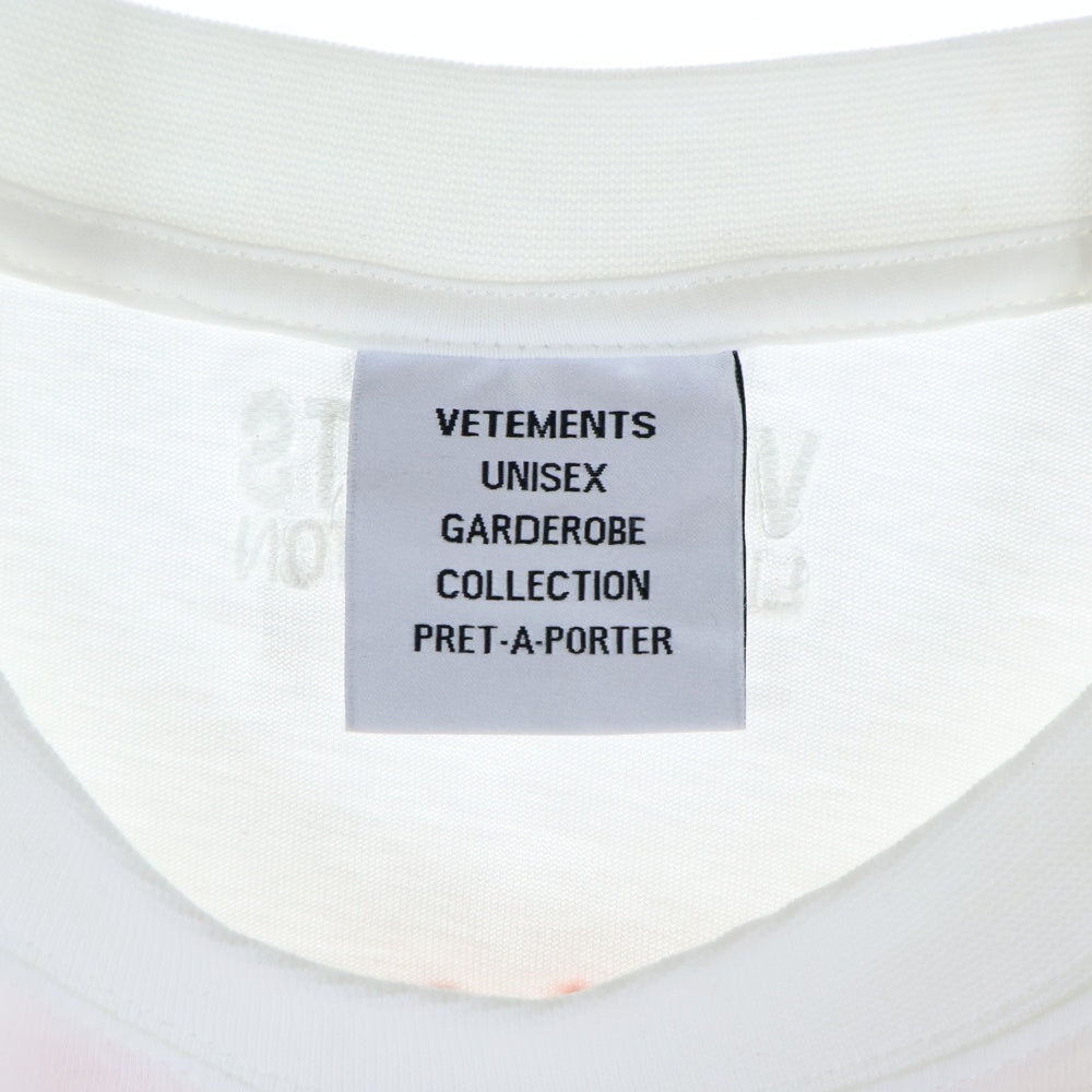 VETEMENTS(ヴェトモン) 21SS ANARCHY GOTHIC LOGO アナーキー ゴシックロゴプリント クルーネック半袖Tシャツ カットソー ホワイト UE51TR640W