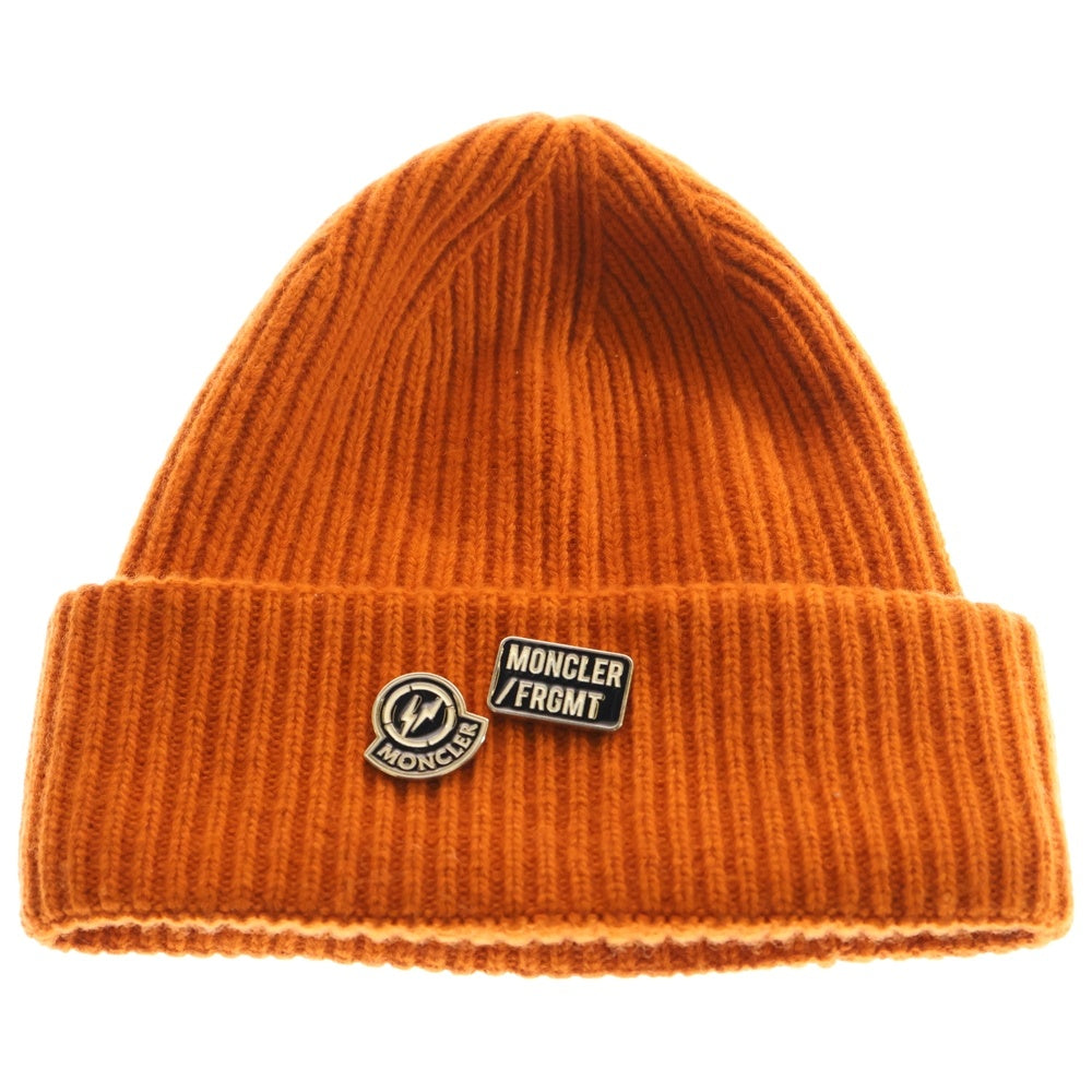 MONCLER(モンクレール) 19AW ×FRAGMENT DESIGN フラグメントデザイン ピンバッジ付き ビーニー ニットキャップ 帽子 オレンジ E209U9900100 A9303