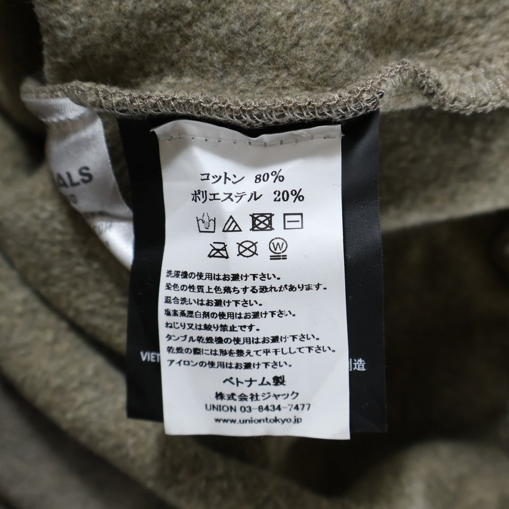 FEAR OF GOD ESSENTIALS(フィアオブゴッド エッセンシャルズ) フロントロゴプリント スウェット プルオーバーパーカー ベージュ