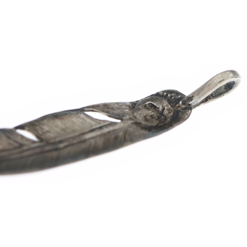 goro's(ゴローズ) SVフェザー中 ペンダントトップ 左向き シルバー