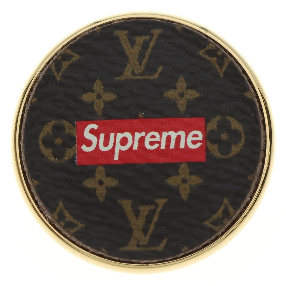 SUPREME(シュプリーム) 17AW ×LOUIS VUITTON ルイヴィトン モノグラム ボックスロゴ ブローチ ピンバッジ ブラウン/ゴールド MP2076 RM0157