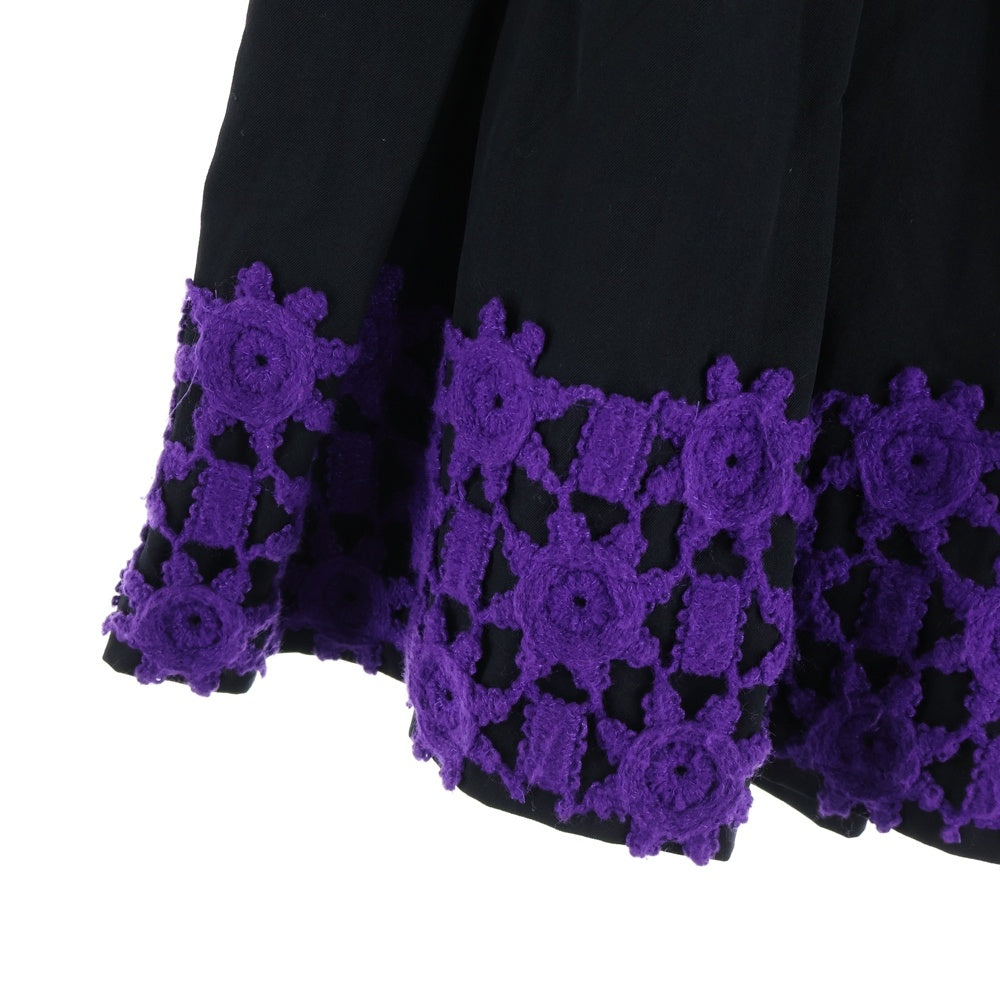 tricot COMME des GARCONS(トリコ コム デ ギャルソン) 01AW 裾刺繍デザイン プリーツスカート ブラック/パープル TC-S019
