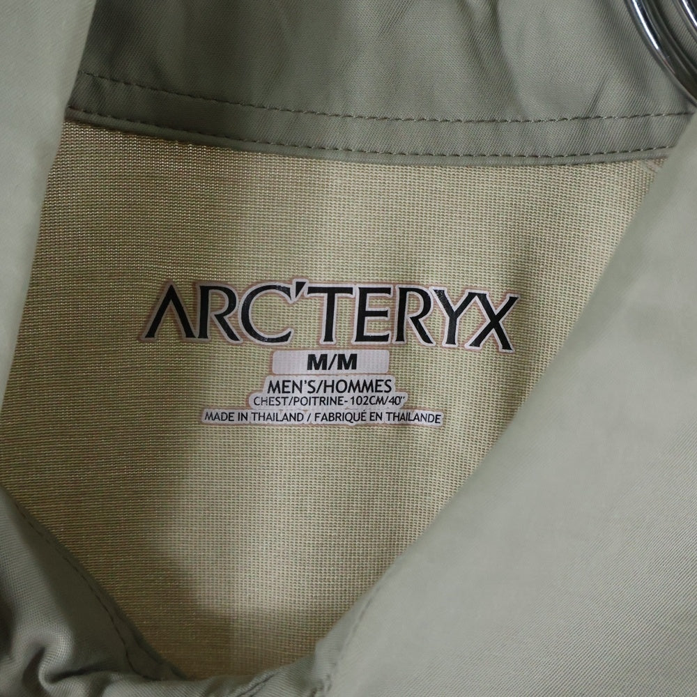 ARC'TERYX(アークテリクス) フロントロゴ ハーフボタン 半袖シャツ ライトグレー