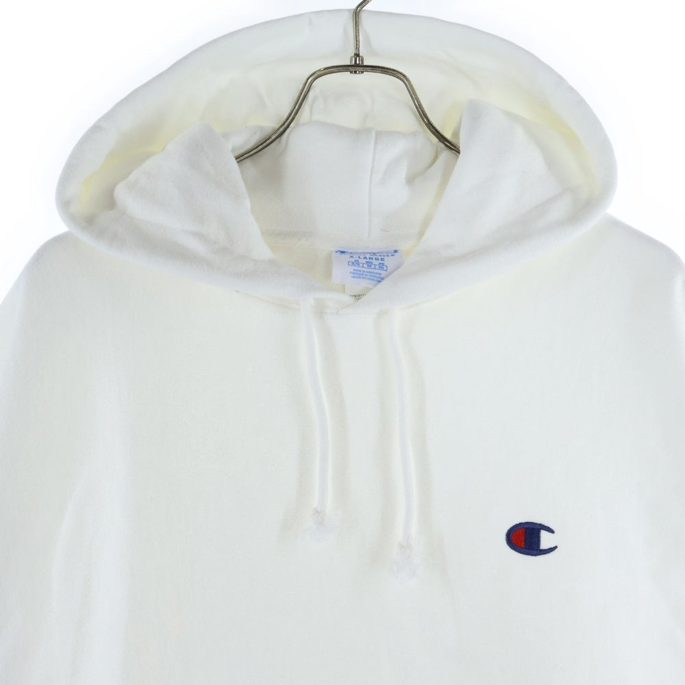 CHAMPION(チャンピオン) 裏起毛 ワッペンロゴ スウェット プルオーバーパーカー ホワイト