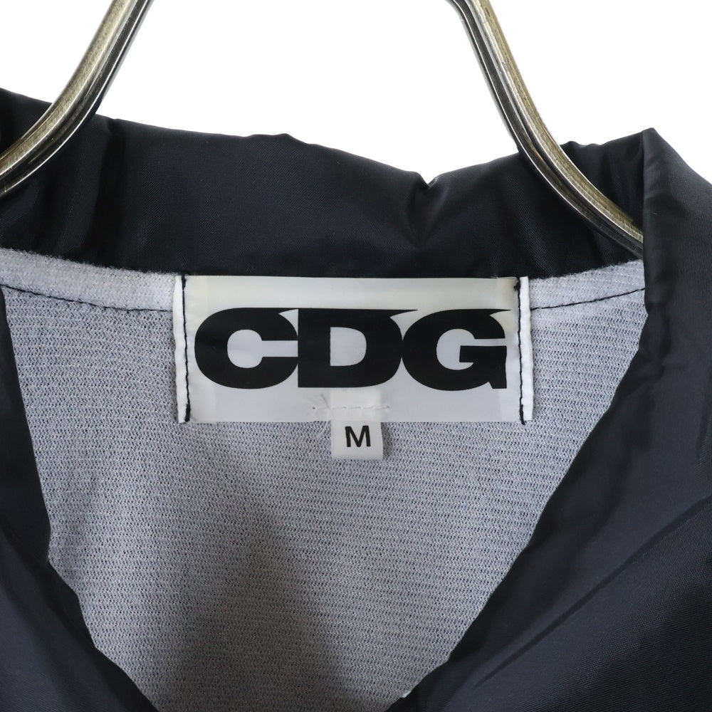 COMME des GARCONS CDG(コムデギャルソン シーディージー) COACH JACKET バックロゴプリント ナイロン コーチジャケット ブラック SZ-J004 AD2022