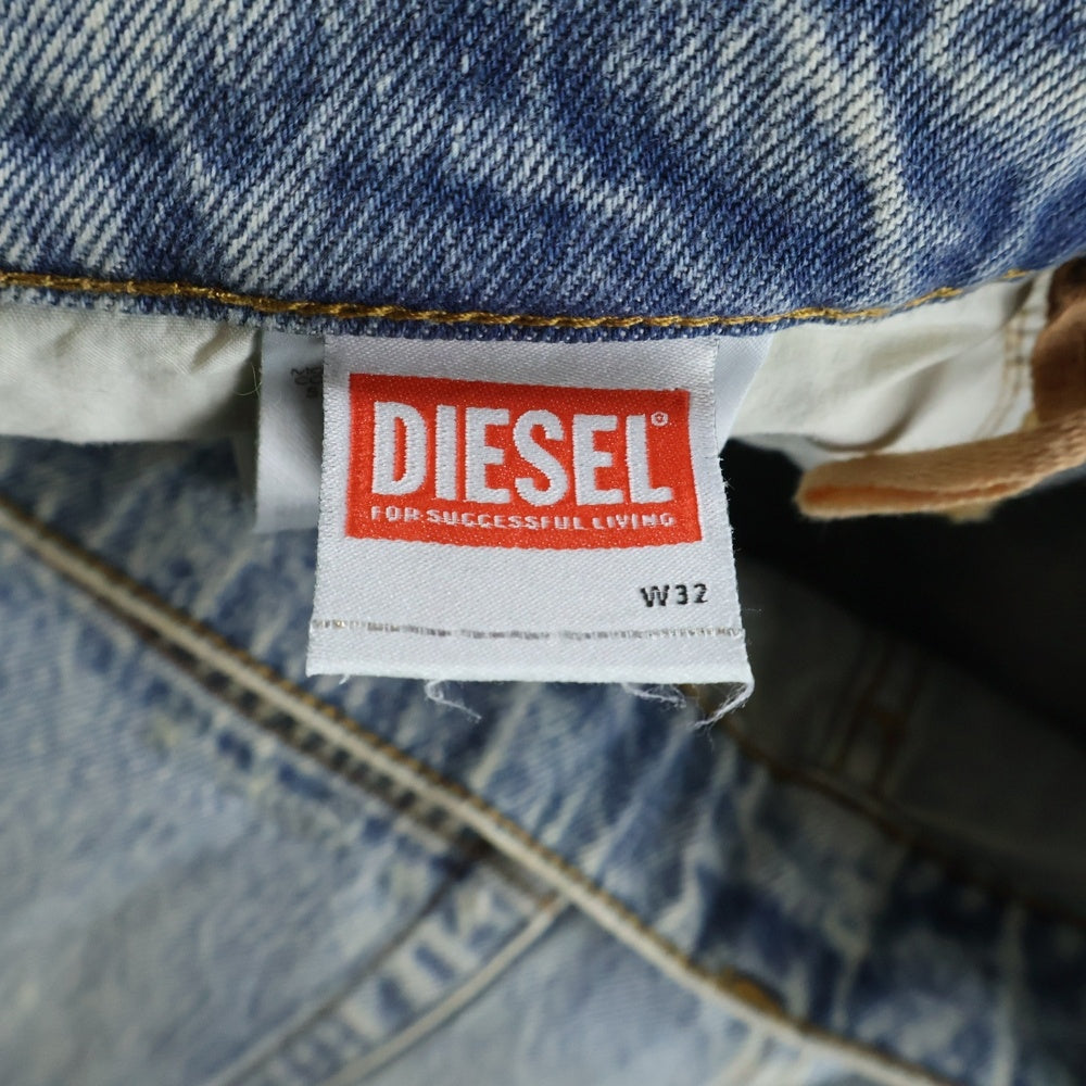 DIESEL(ディーゼル) D-FIRE-FSF ダメージ加工 ストレート デニムパンツ インディゴ A17428