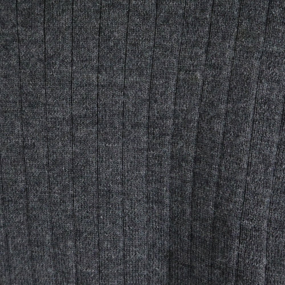 Armani Exchange(アルマーニ エクスチェンジ) Vネック ウールニットセーター グレー