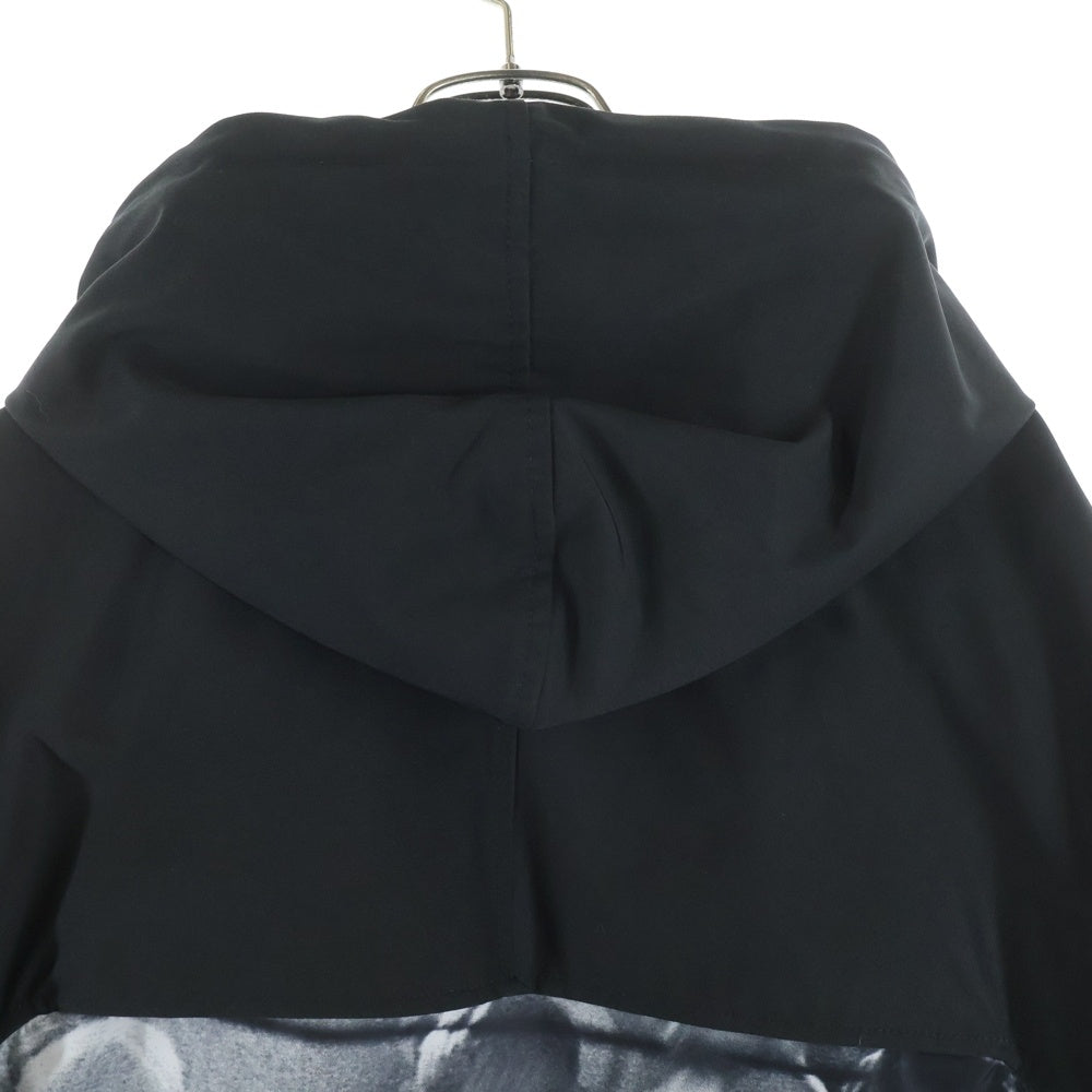 BURBERRY(バーバリー) MONOCHROME モノクローム ナイロン ジップアップ フーディジャケット ブラック 8024059