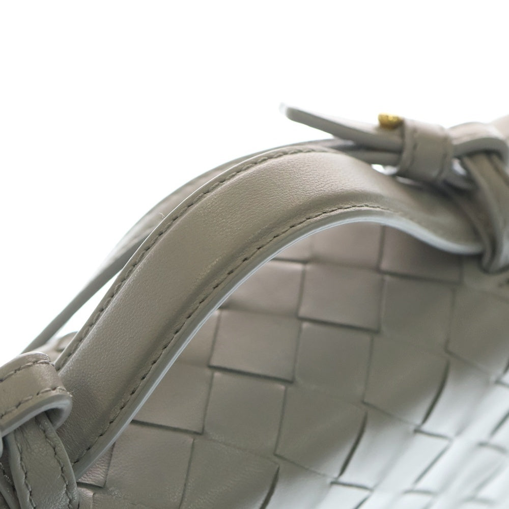 BOTTEGA VENETA(ボッテガヴェネタ) バンバン イントレチャート レザーバニティ ケース ショルダーバッグ グレー レディース