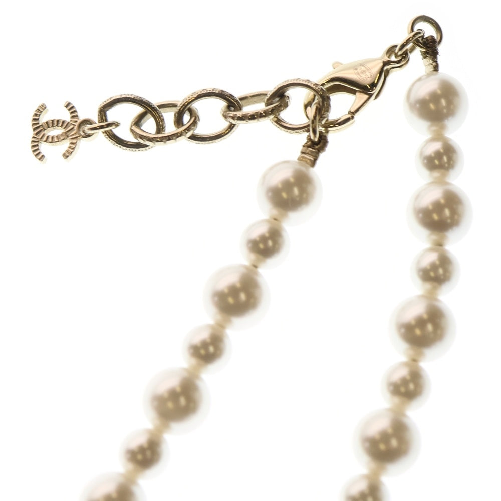 CHANEL(シャネル) ラインストーンロゴ ココマーク ロングパールネックレス ホワイト/ゴールド レディース