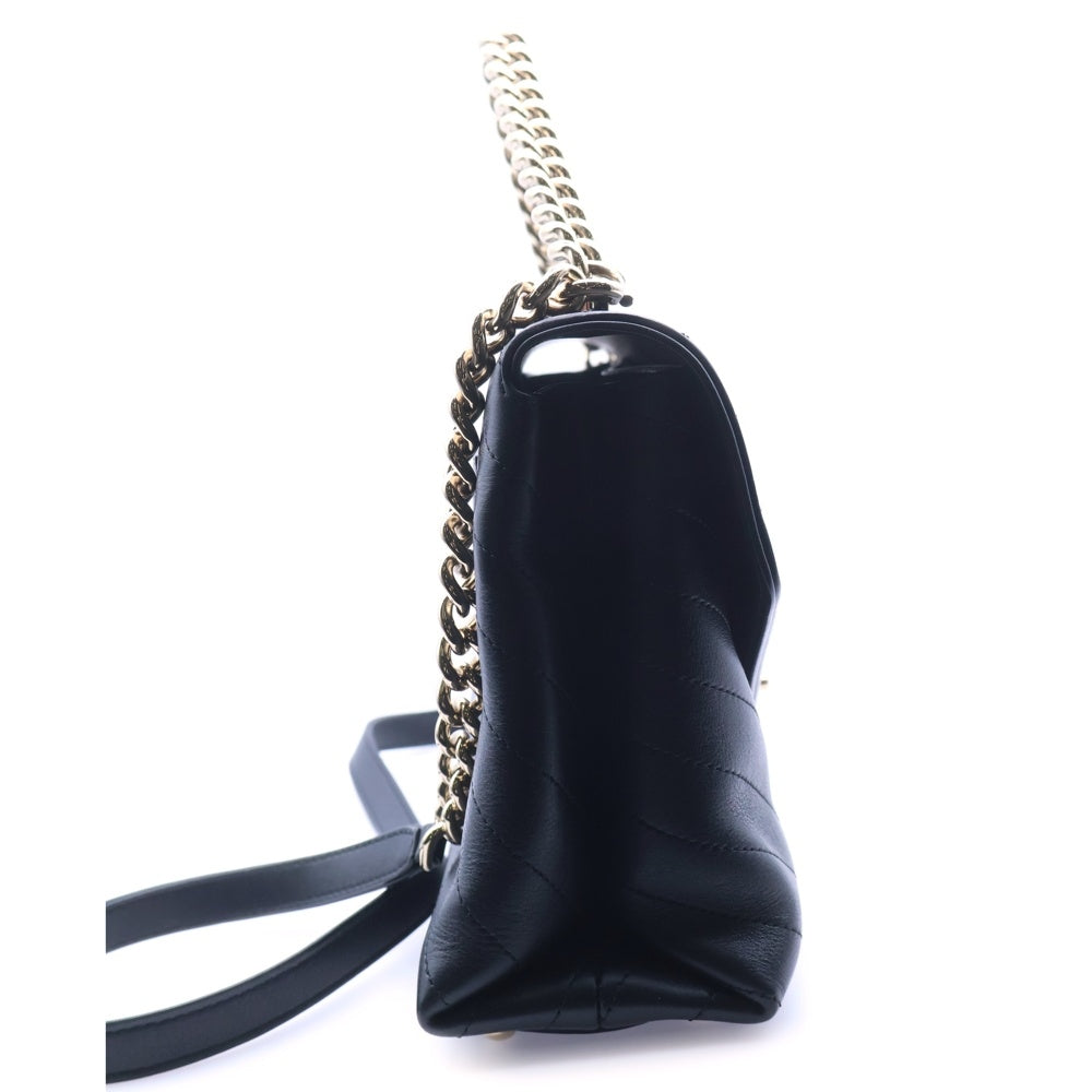 CHANEL(シャネル) シェブロン Vステッチ ココマーク レザー チェーンショルダーバッグ ブラック 26番台 A57551 レディース