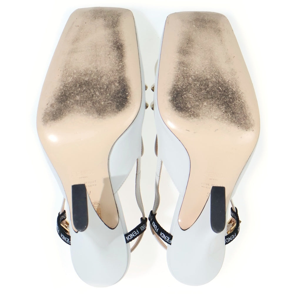 FENDI(フェンディ) スクエアトゥ バックベルト レザー ヒールパンプス ホワイト レディース