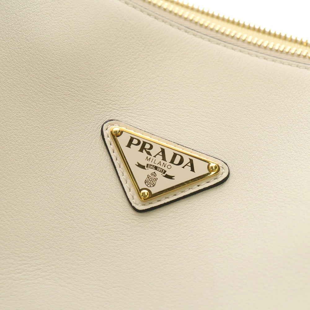 PRADA(プラダ) トライアングルロゴプレート ダーリン ソフトグレインレザー ミディアム トートバッグ ハンドバッグ ホワイト レディース 1BA444