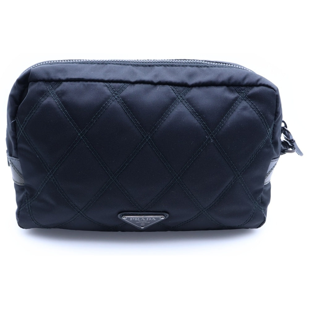 【PRADA】　キルティング ポーチ　ブラック PRADA(プラダ) トライアングルロゴプレート キルティング ストラップ