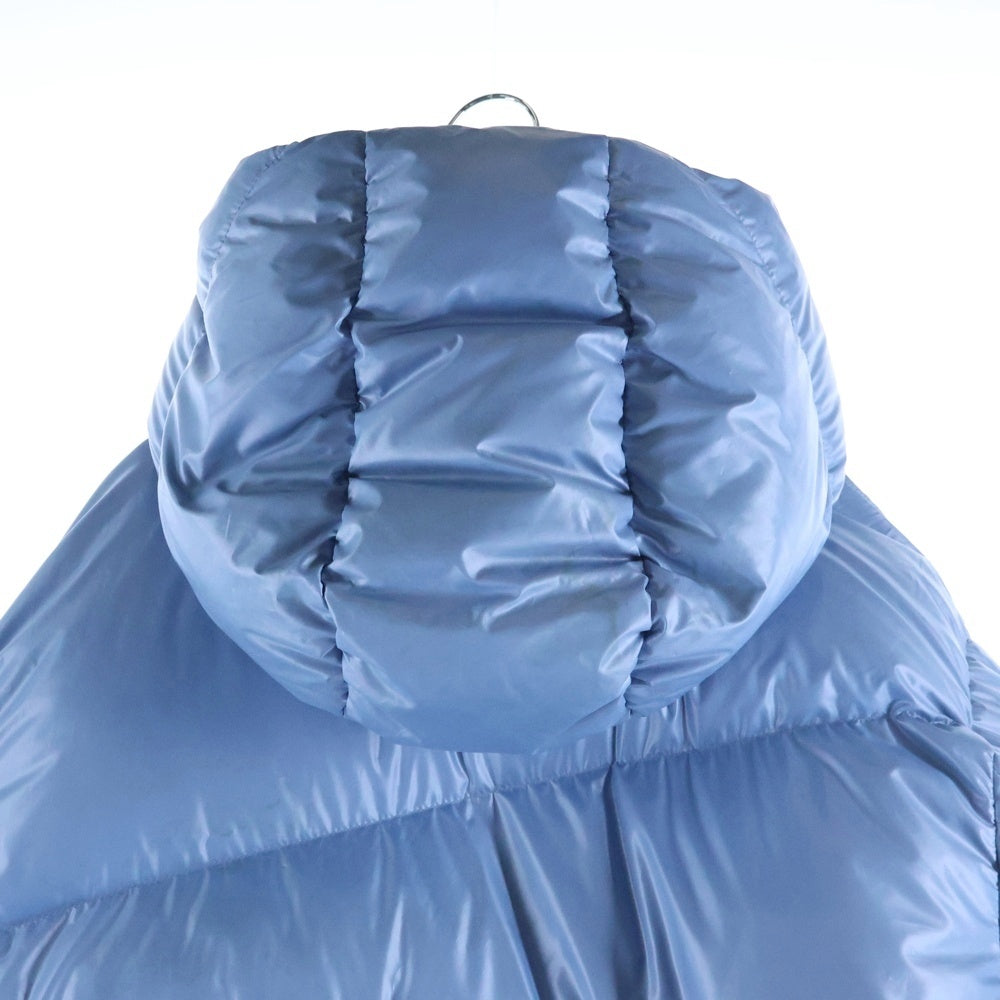 MONCLER(モンクレール) 23AW YONNE GIUBBOTTO フード付き ジップアップ ダウンジャケット ブルー I20911A00042 595ZJ