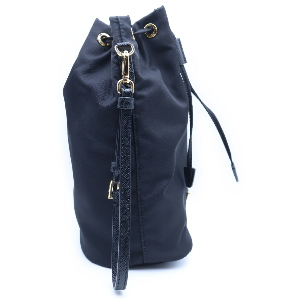 PRADA(プラダ) RE-NYLON リナイロン ポーチ 巾着 ブラック レディース