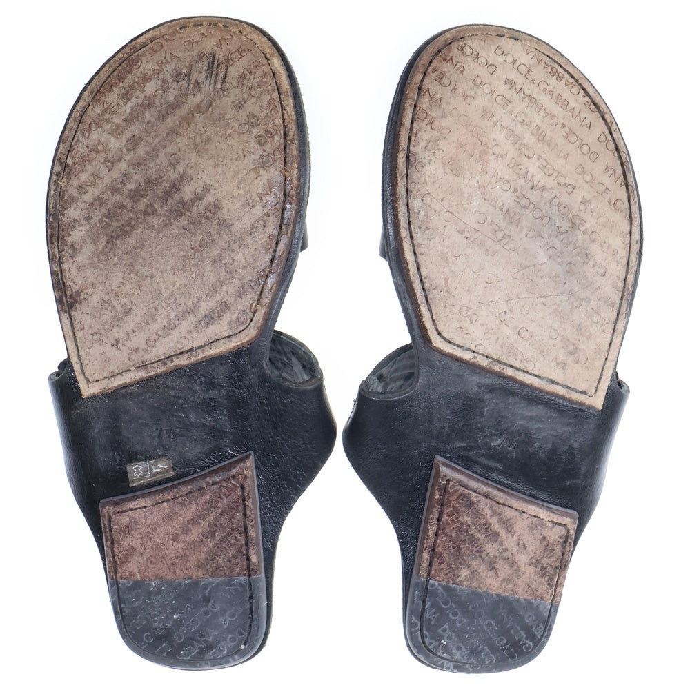 DOLCE & GABBANA(ドルチェアンドガッバーナ) ストーン スタッズ レザーサンダル ブラック 7 1/2