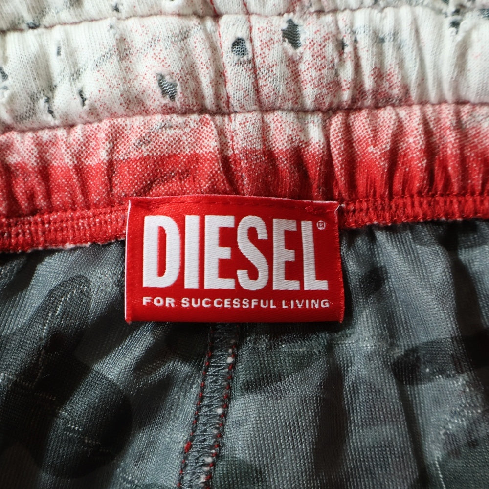 DIESEL(ディーゼル) P-EEL ダメージ加工 コットン スウェットショーツ ショート ハーフパンツ レッド/グリーン A13619