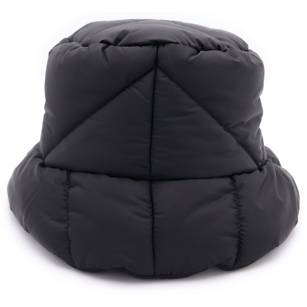 PRADA(プラダ) 22AW Padded Re-Nylon Bucket Hat パデッド リナイロンバケットハット 帽子 ロゴ ブラック 2HC252 IYK レディース