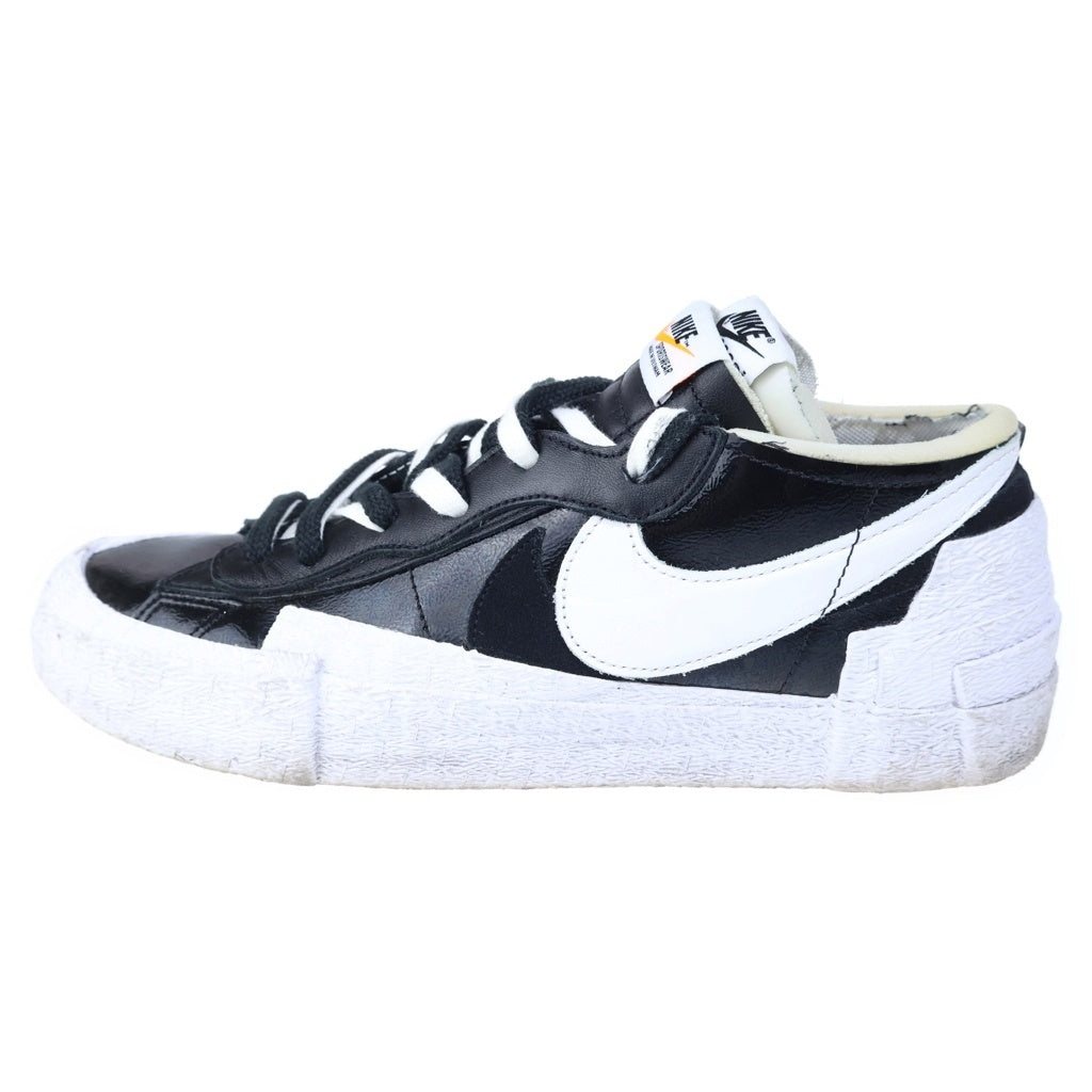 NIKE(ナイキ) ×sacai BLAZER LOW BLACK PATENT LEATHER サカイ ブレーザー ブラック パテント レザー ローカットスニーカー ブラック/ホワイト US10.5/28.5cm DM6443-001