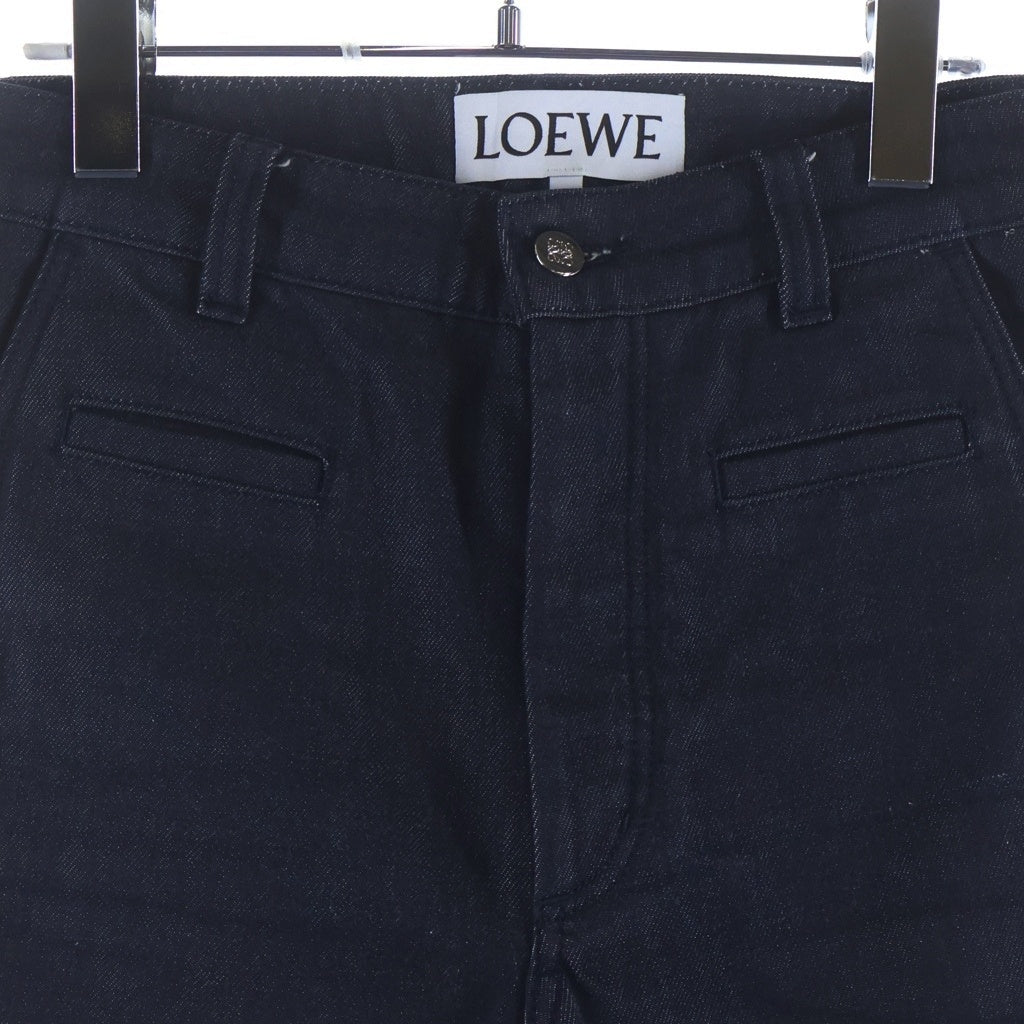 LOEWE(ロエベ) レザーロゴパッチ ボタンフライ フィッシャーマン レディース デニムパンツ インディゴ