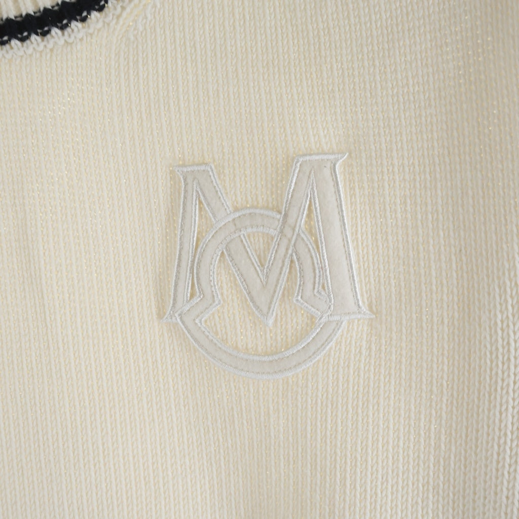 MONCLER(モンクレール) 23AW モノグラムパッチ コットン ニット セーター ホワイト I20919C00002 M1509