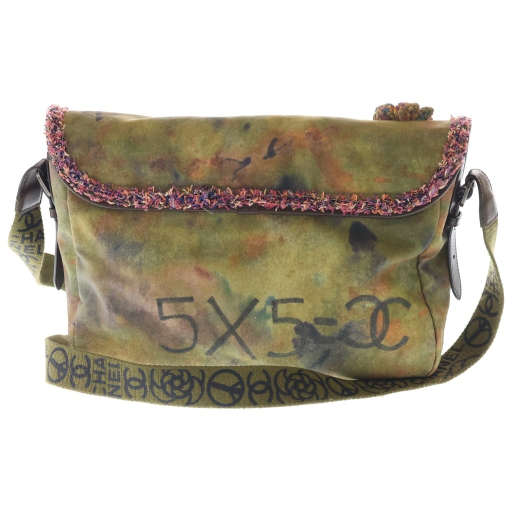 CHANEL(シャネル) エンブロイダリー グラフィティ メッセンジャーショルダーバッグ カーキ A92790 20番台 レディース