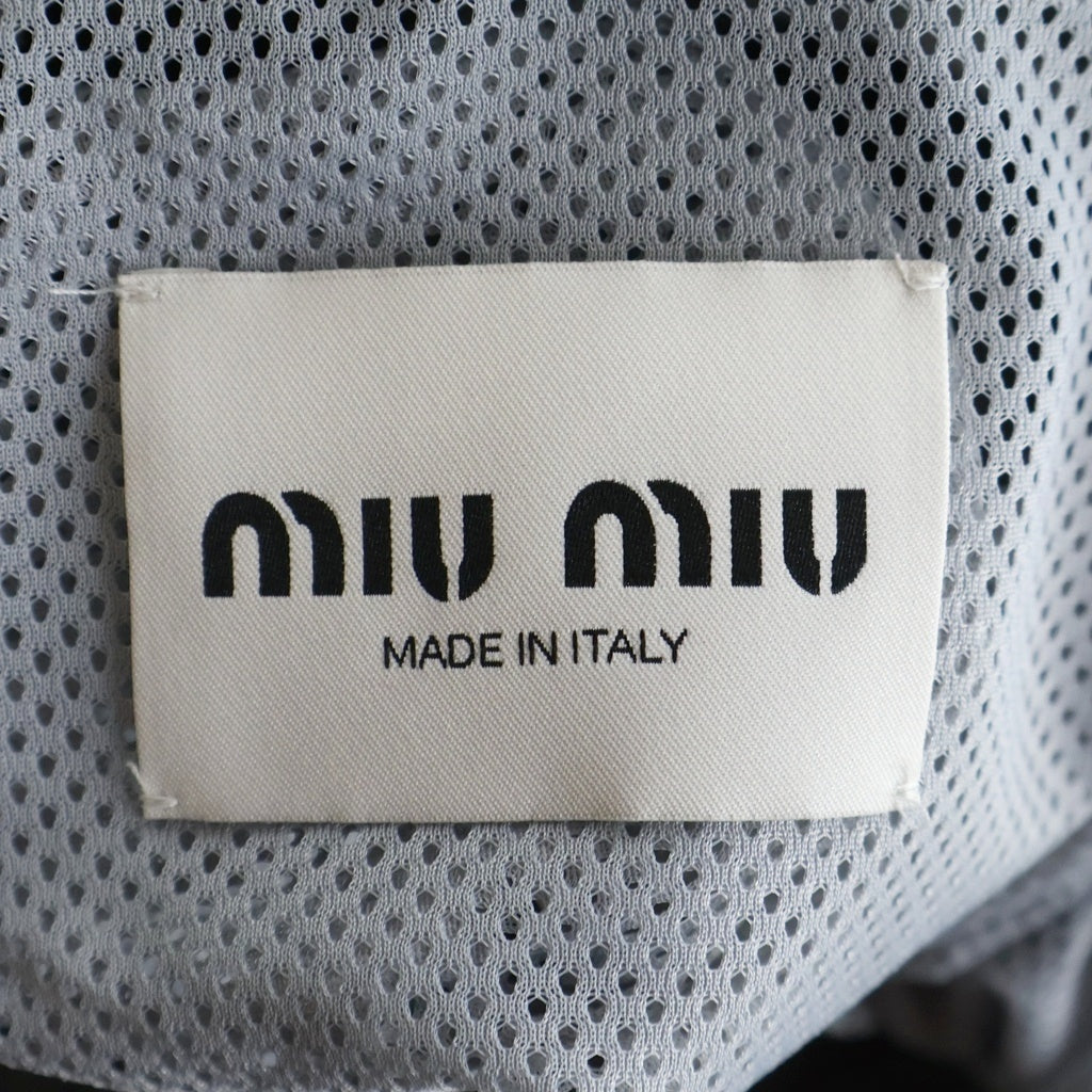miumiu(ミュウミュウ) 25SS ナイロン シルク コットン テクニカル ジップアップ ナイロンジャケット グレー ML1234