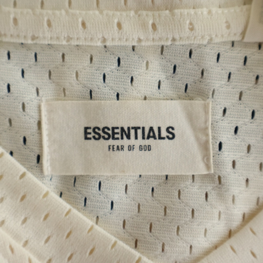 FEAR OF GOD ESSENTIALS(フィアオブゴッド エッセンシャルズ) バックロゴプリント メッシュ Vネック 半袖シャツ ホワイト