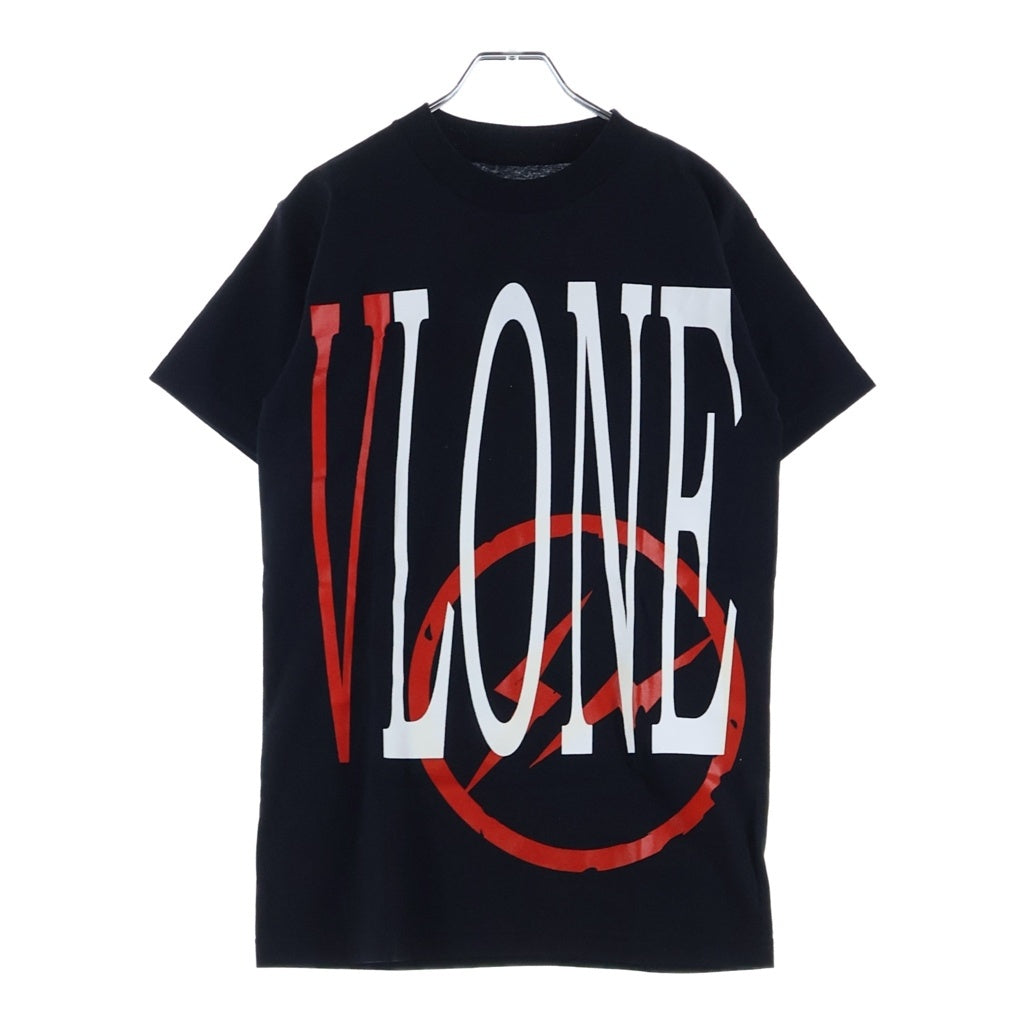VLONE(ヴィーロン) ×FRAGMENT DESIGN Staple T-Shirts フラグメントデザイン ロゴプリント ステープル 半袖Tシャツ カットソー ブラック/レッド
