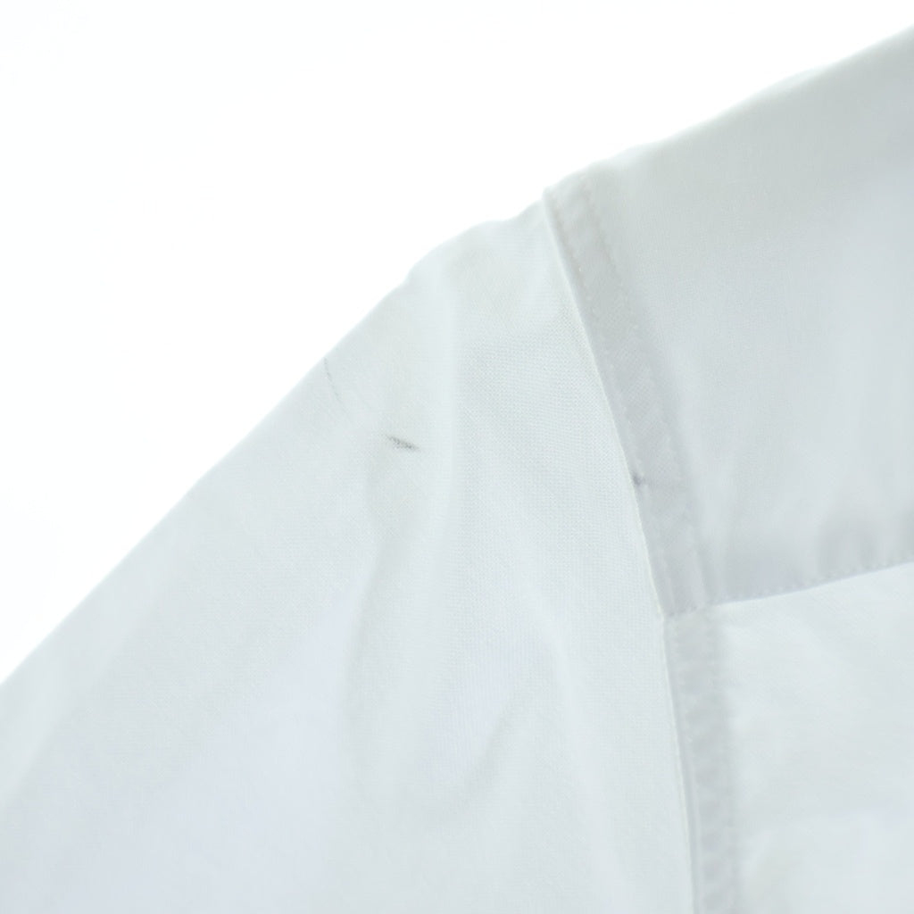 MAISON KITSUNE(メゾンキツネ) OXFORD TRICOLOR FOX PATCH CLASSIC SHIRT BD オックスフォード トリコロールフォックスパッチ ボタンダウン クラシック 長袖シャツ ホワイト FM00400WC2010