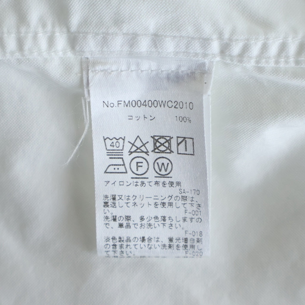 MAISON KITSUNE(メゾンキツネ) OXFORD TRICOLOR FOX PATCH CLASSIC SHIRT BD オックスフォード トリコロールフォックスパッチ ボタンダウン クラシック 長袖シャツ ホワイト FM00400WC2010
