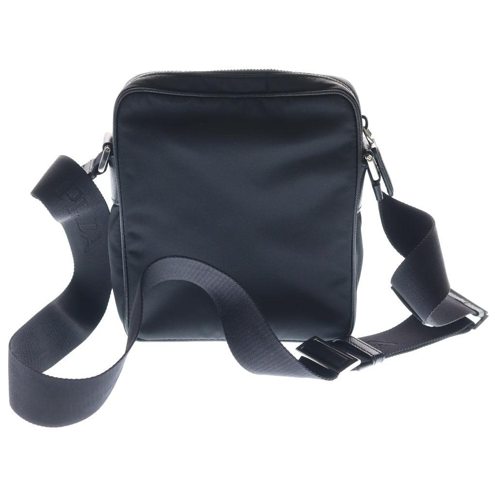 PRADA(プラダ) RE-NYLON トライアングルロゴプレート リナイロン サフィアーノ ショルダーバッグ ブラック 2VH112