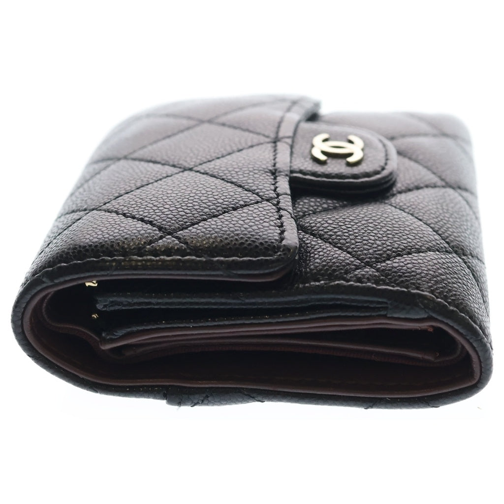 CHANEL(シャネル) ココマーク マトラッセ キャビアスキン レザー コンパクトウォレット 三つ折り財布 ブラック ゴールド金具 AP0231 レディース