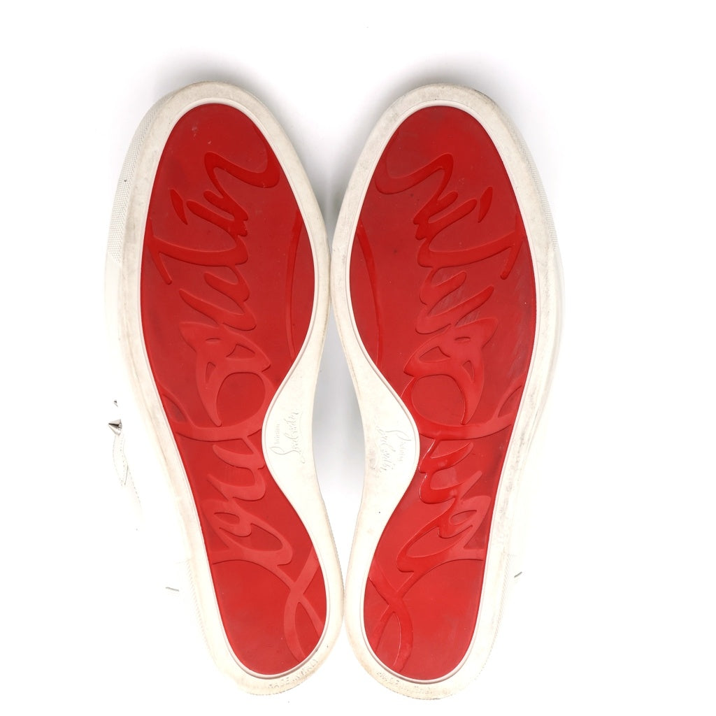 CHRISTIAN LOUBOUTIN(クリスチャンルブタン) スタッズ装飾 レザー スリッポン ローカットスニーカー ホワイト 3200465